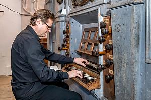Válka a mír v barokních hudebních obrazech, varhanní koncert, Pavel Černý (varhany), Jaroslav Rouček (barokní trubka), Festival komorní hudby Český Krumlov 26. 6. 2022, foto: Lubor Mrázek