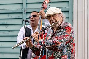 Jiří Stivín a Cindži renta, Jazz nad Vltavou, Festival komorní hudby Český Krumlov 28. 6. 2022, foto: Lubor Mrázek