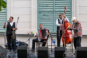 Jiří Stivín a Cindži renta, Jazz nad Vltavou, Festival komorní hudby Český Krumlov 28. 6. 2022, foto: Lubor Mrázek