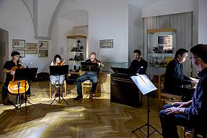 Milenky starého kriminálníka, projekce němého filmu s živou hudbou z hudebního archivu českokrumlovského kina, Festival komorní hudby Český Krumlov 30. 6. 2022, foto: Lubor Mrázek