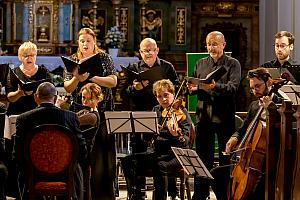 Slavnostní koncert Capella Regia - oslava stvoření v duchovní hudbě Arnošta ze Schwarzenbergu a Josepha Haydna, Festival komorní hudby Český Krumlov 2. 7. 2022, foto: Lubor Mrázek