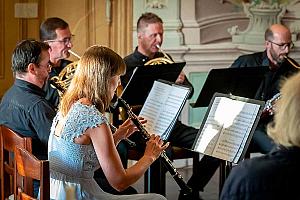 Skladby pro dechovou harmonii mezi Madridem, Vídní a Českým Krumlovem, Joan Enric Lluna - klarinet, Harmonia Mozartiana Pragensis, Festival komorní hudby Český Krumlov 6. 7. 2023, foto: Lubor Mrázek (5/25)