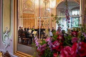 Skladby pro dechovou harmonii mezi Madridem, Vídní a Českým Krumlovem, Joan Enric Lluna - klarinet, Harmonia Mozartiana Pragensis, Festival komorní hudby Český Krumlov 6. 7. 2023, foto: Lubor Mrázek (11/25)