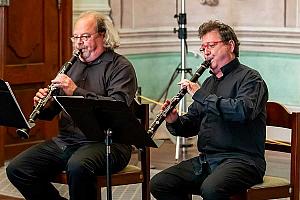 Skladby pro dechovou harmonii mezi Madridem, Vídní a Českým Krumlovem, Joan Enric Lluna - klarinet, Harmonia Mozartiana Pragensis, Festival komorní hudby Český Krumlov 6. 7. 2023, foto: Lubor Mrázek (16/25)