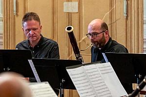 Skladby pro dechovou harmonii mezi Madridem, Vídní a Českým Krumlovem, Joan Enric Lluna - klarinet, Harmonia Mozartiana Pragensis, Festival komorní hudby Český Krumlov 6. 7. 2023, foto: Lubor Mrázek (23/25)