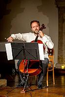 Nokturno s číší vína - Vivat tango, Ladislav Horák - akordeon, Petr Nouzovský - violoncello, Festival komorní hudby Český Krumlov 8. 7. 2023, foto: Lubor Mrázek (14/20)