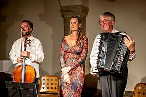 Nokturno s číší vína - Vivat tango, Ladislav Horák - akordeon, Petr Nouzovský - violoncello, Festival komorní hudby Český Krumlov 8. 7. 2023, foto: Lubor Mrázek (20/20)