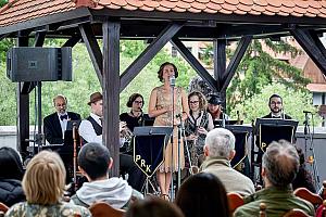 Jazz nad Vltavou - Prvorepublikový večer: Prague Rhythm Kings, Festival komorní hudby Český Krumlov 2. 7. 2024, foto: Lubor Mrázek (8/14)