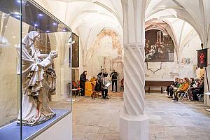 Zpěv a modlitba v životě českokrumlovských řádových sester 15.-17. století, Vox Clamans, umělecký vedoucí Jan Hajič, Festival komorní hudby Český Krumlov 28. a 29. 6. 2024, foto: Lubor Mrázek (3/21)