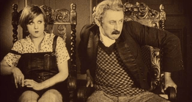 Milenky starého kriminálníka, Projekce němého filmu s živou hudbou z hudebního archivu českokrumlovského kina